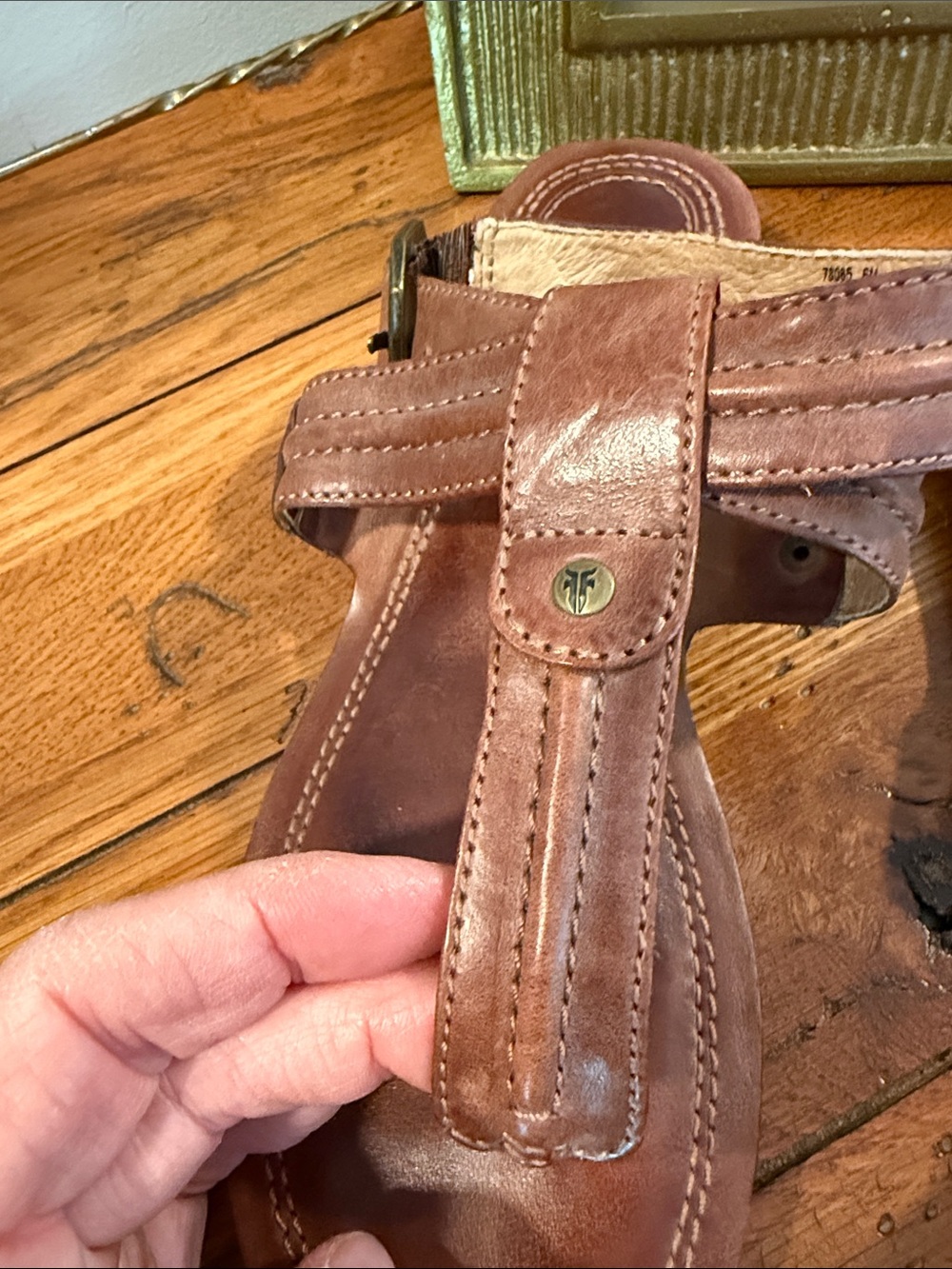 Frye Alessia Brown Leather T-Strap Sandals - Picture 6 of 8